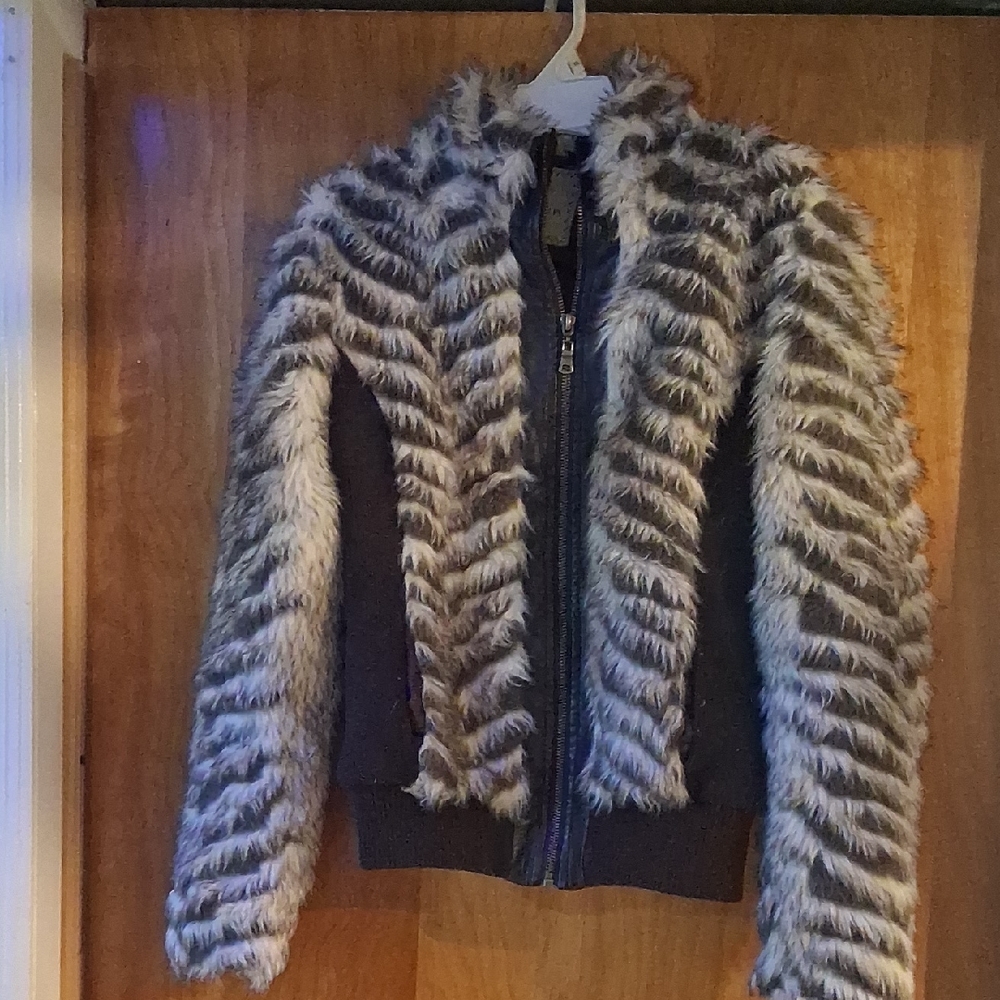 Carmin Small Fur And Leather Jacket